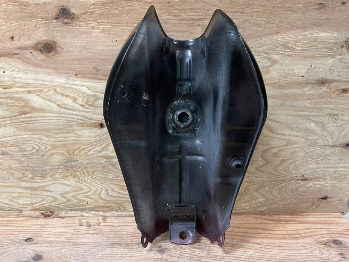 Y59 CBX400F 外装セット 黒赤2型 カラー/中古 美品 塗装後 未使用