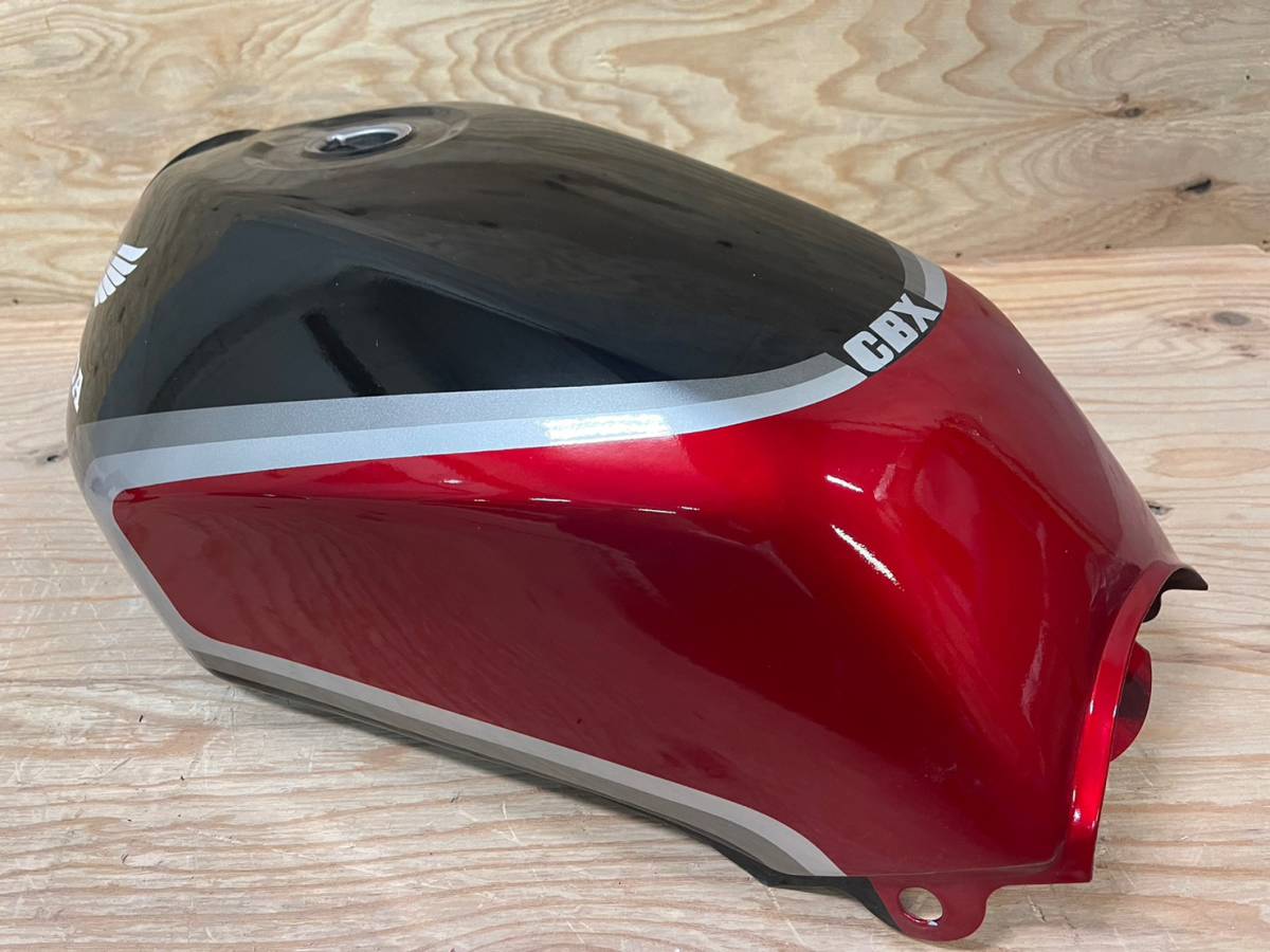 Y59 CBX400F 外装セット 黒赤2型 カラー/中古 美品 塗装後 未使用NC07