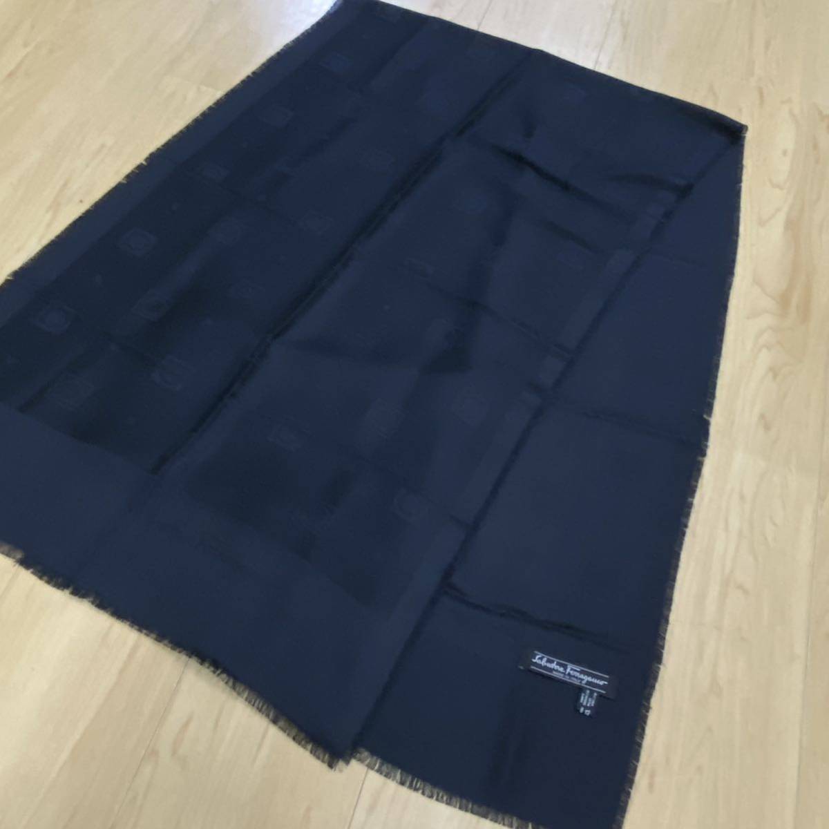 FERRAGAMO サルヴァトーレ・フェラガモ ストール ブラック ガンチーニ