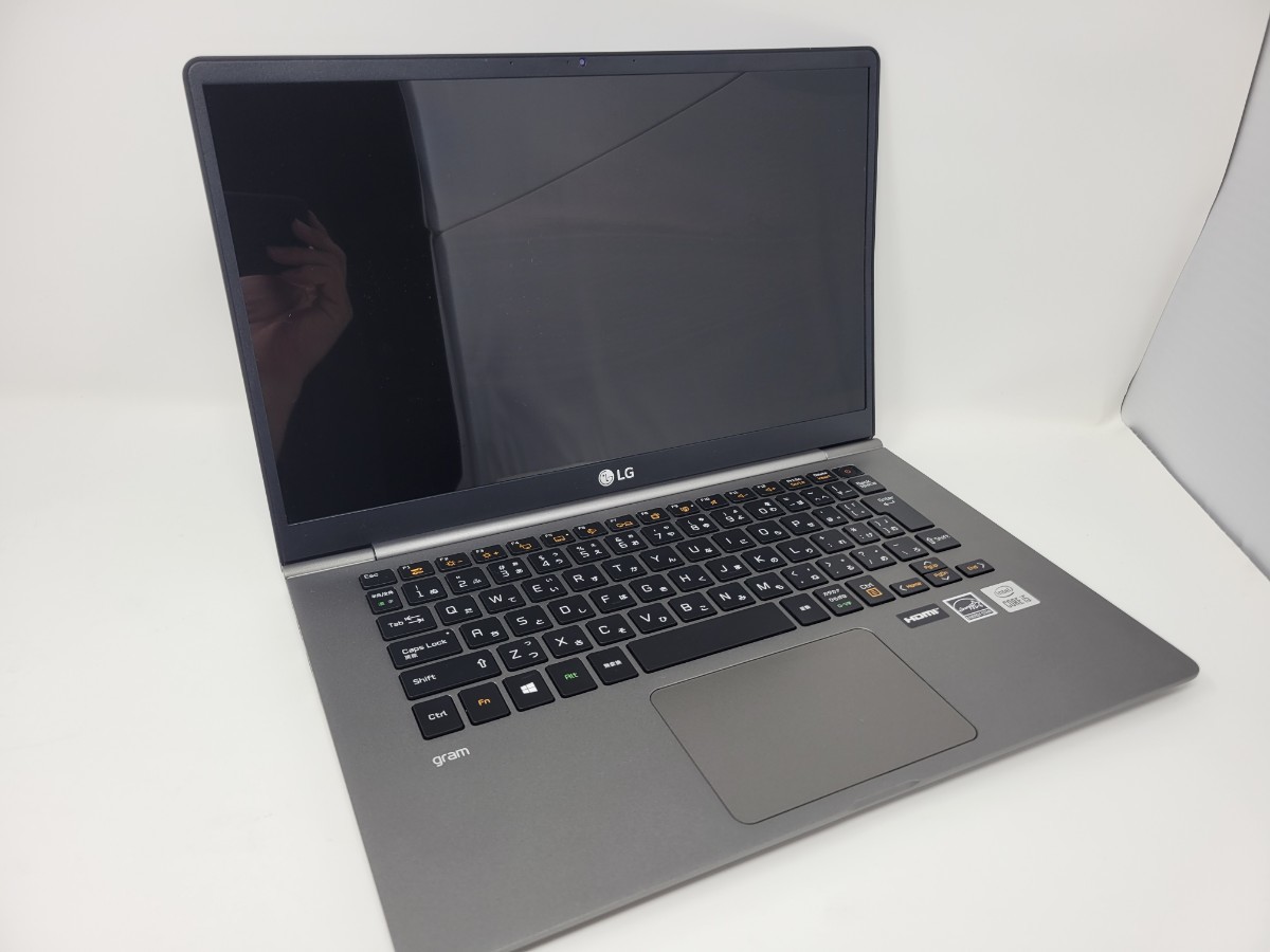 LG gram 14Z995-GP52J (2021モデル) 約995g/ Core i5-10210U/ 14.0 