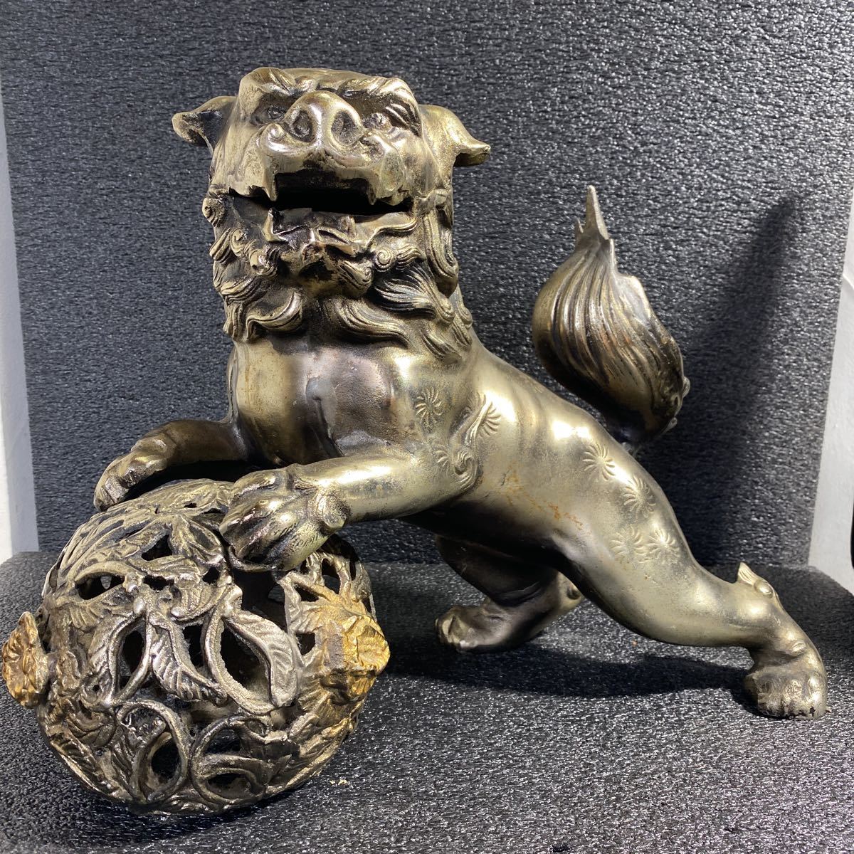 置物 玉乗り獅子 骨董品 金属工芸品 金属製 ②(鉄製)｜売買された