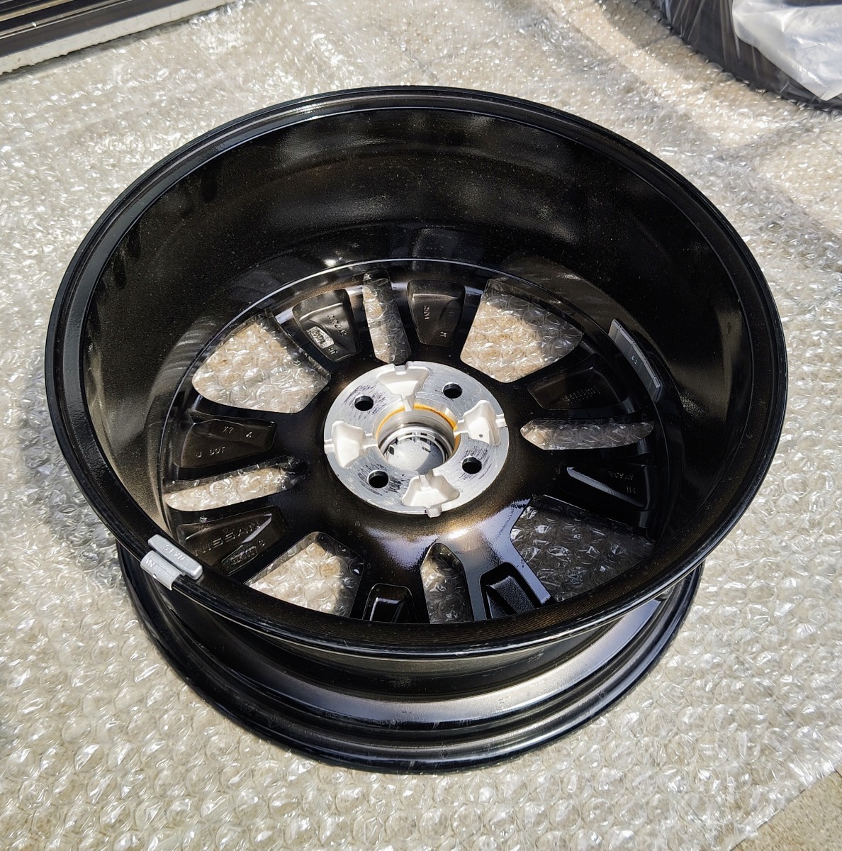 日産ノートオーラnismo純正ホイール 4本セット(純正品)｜売買された