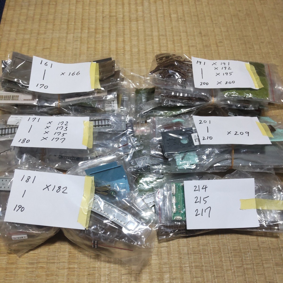 日本の貨物列車　アシェット　161から　42冊分パーツのみ