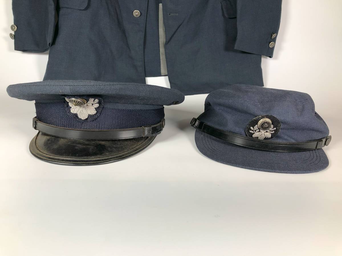 長期保管品 国鉄 制服 制帽 腕章 機関士 金ボタン 日本国有鉄道 ジャケット 日本国有鉄道 国鉄制服 上衣 襟章 昭和43年 制帽2点 計3点の入札