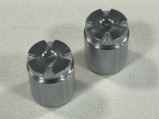 送料無料！リアキャリパー ピストン　S14 S15 シルビア 用　新品未使用 2個セット　リヤ ブレーキ キャリパー　180SX