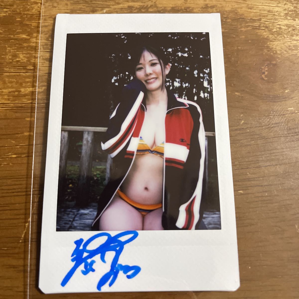 高宮まり MOVE DVD特典 直筆サイン入り現場チェキ の入札履歴 - 入札者