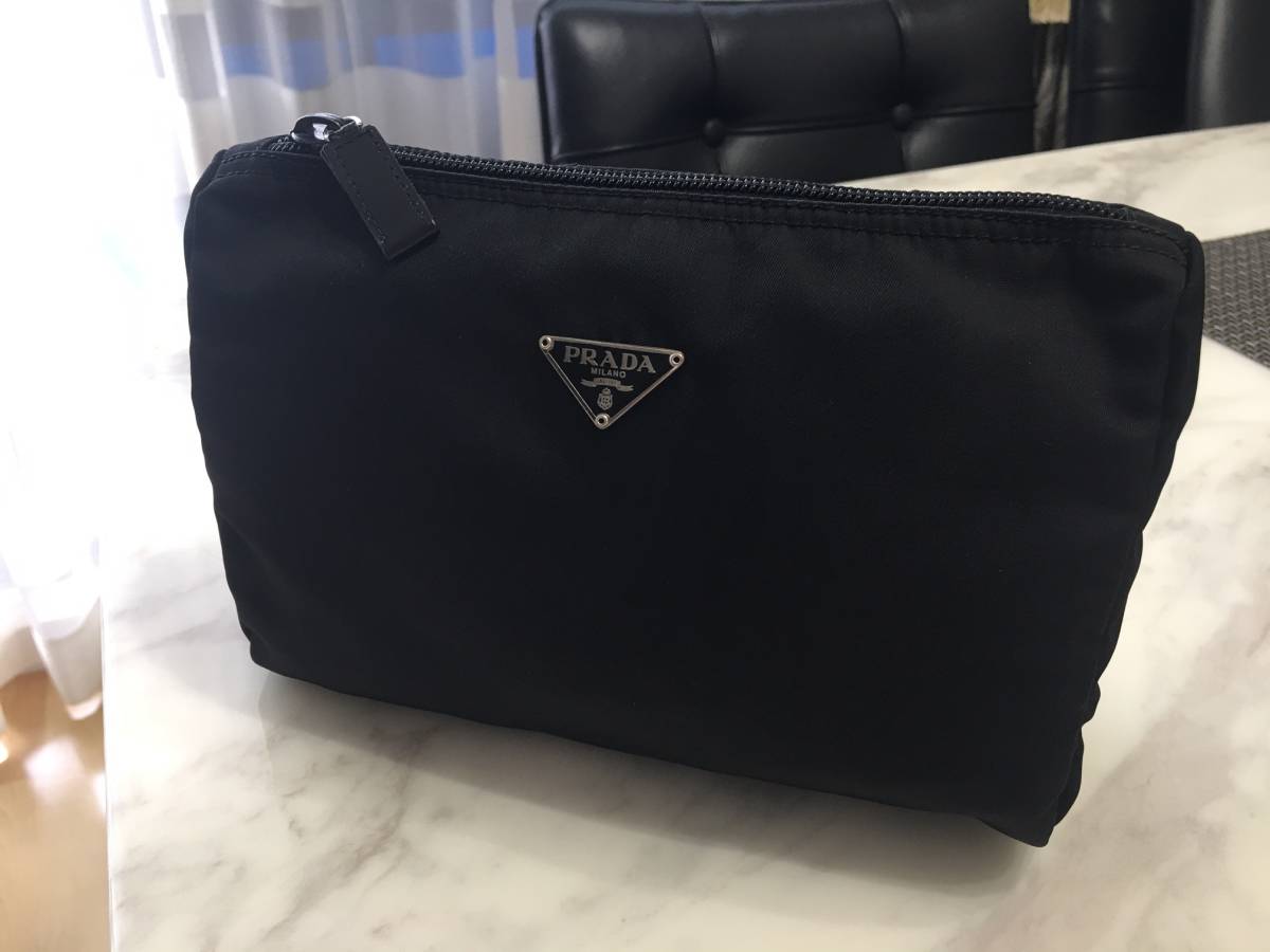 PRADA プラダ ナイロン ポーチ ブラック イタリア製 中古美品 【公式通販】