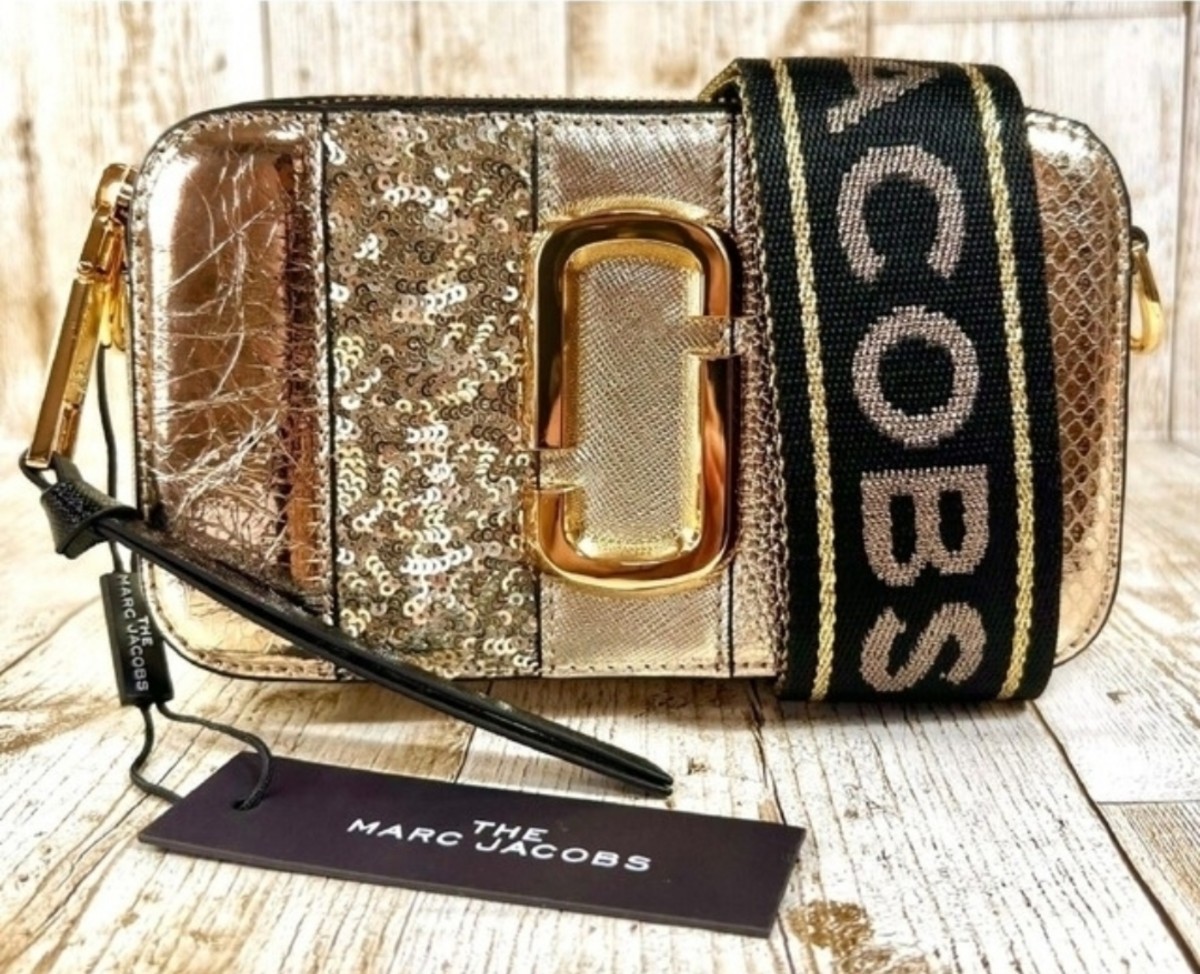  [送料無料][新品、未使用]MARC JACOBS マークジェイコブス スナップショット カメラバッグ ショルダーバッグ ライトゴールド718
