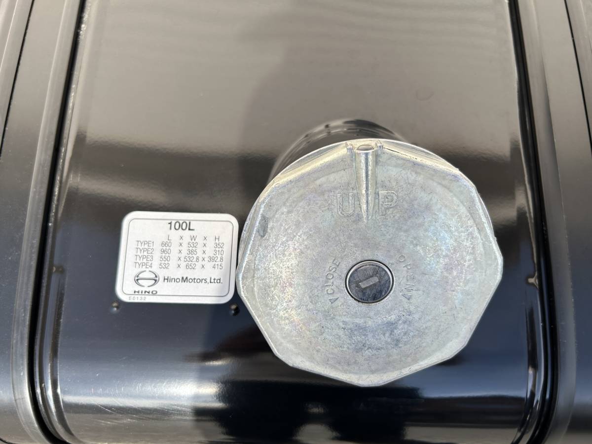 日野　レンジャー　純正燃料タンク 100Ｌ 燃料タンク（ステ付）100L 新車外し 日野純正品 レンジャー FC