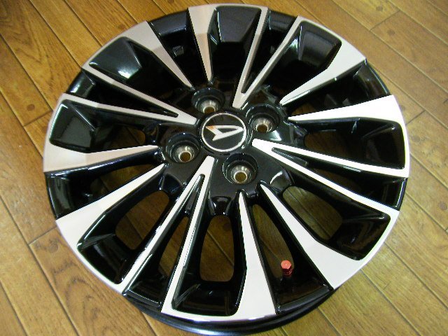 ☆美品！☆ LA650S ダイハツ タント カスタム 15インチ アルミホイール
