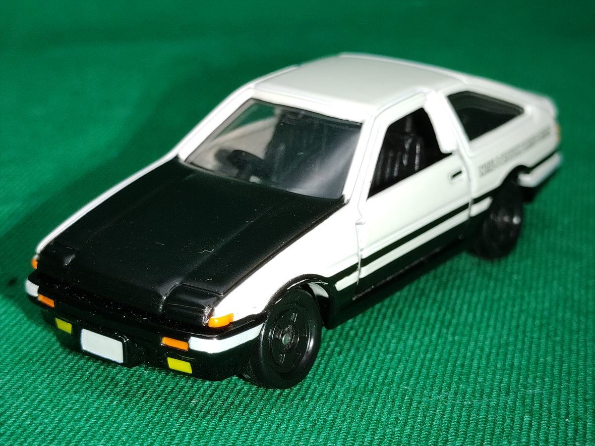 トミカ イニシャルD AE86 プロジェクトDバージョン アートワーク 