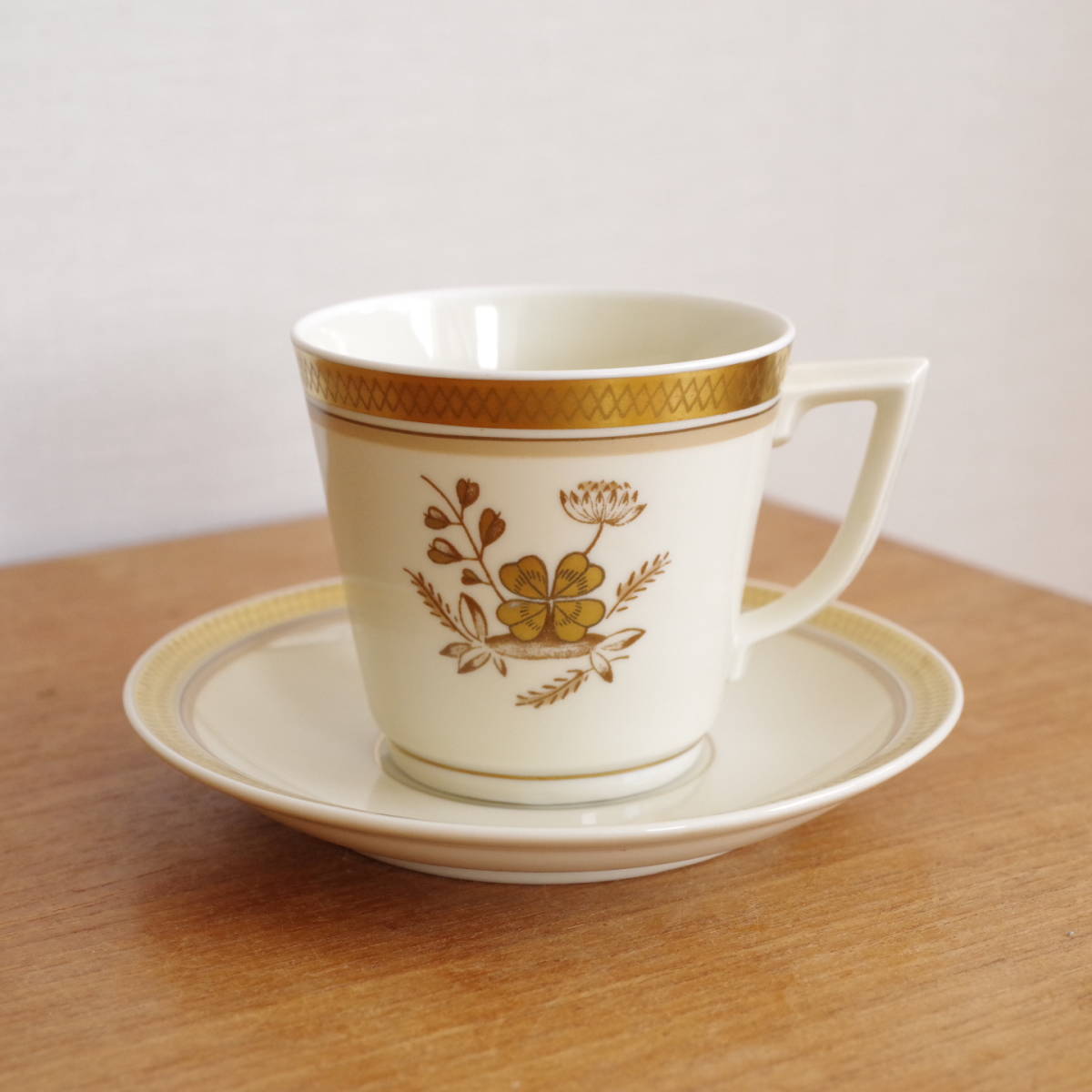 ビンテージ ロイヤルコペンハーゲン Royal Copenhagen ゴールデン