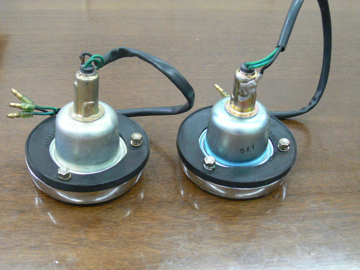 DATSUN SR311 フロントコンビネーションランプ ウインカー 2個セット 26120-12900 クリアレンズ SP311 SP310 parking & Turn Signal Lamp ダットサン フェアレディSR311 SR311 ディストリビュータ SR311（1968年）｜SOHCが際立つ国産 テールランプアッシー2個