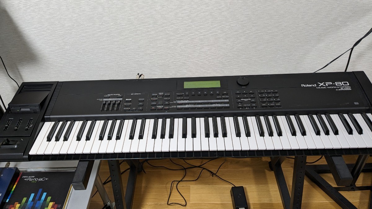 ローランド XP-10 シンセサイザー(箱なし) 現状品 美品Roland 