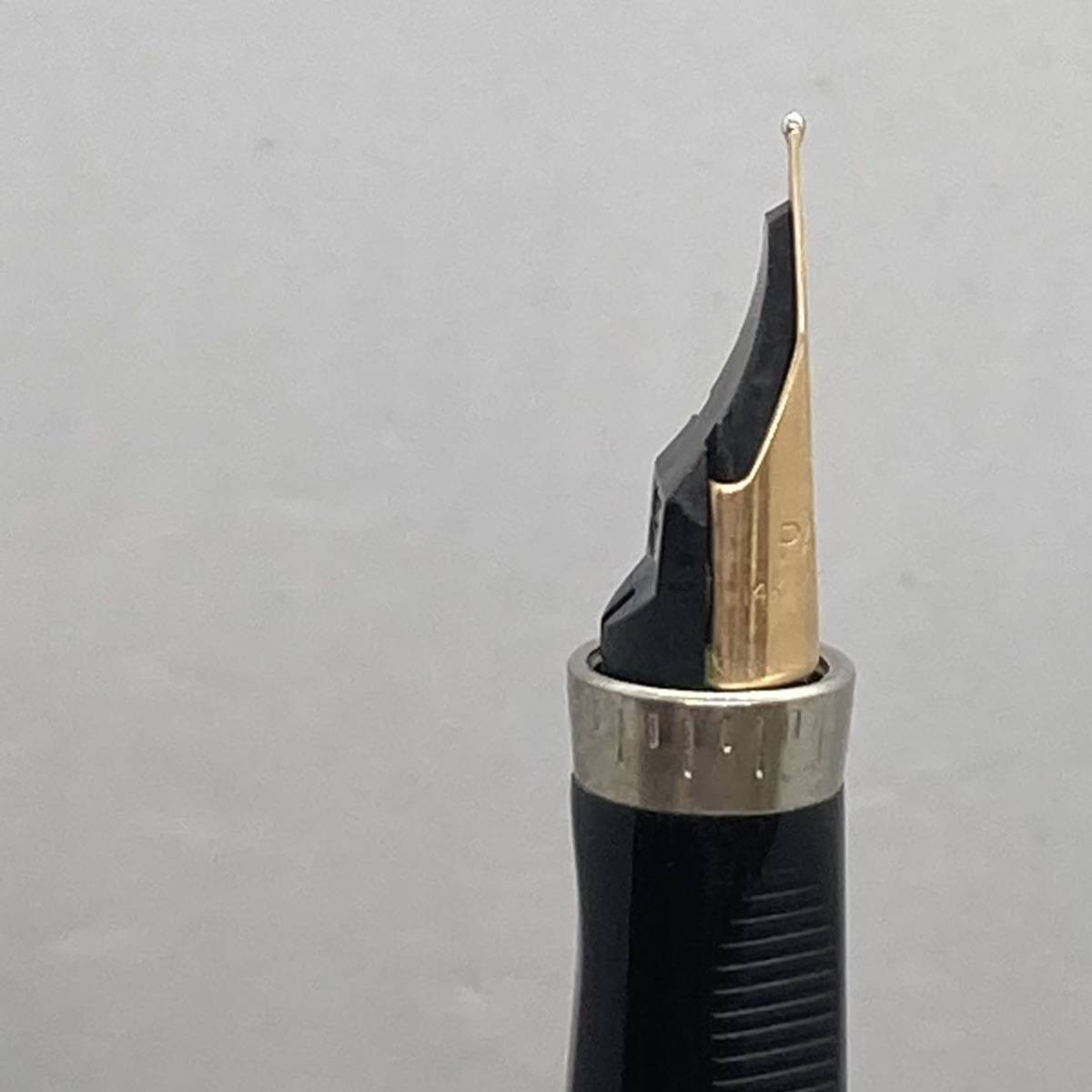PILOT》万年筆 STERLING SILVER ペン先 18K-WG MADE IN JAPAN 格子