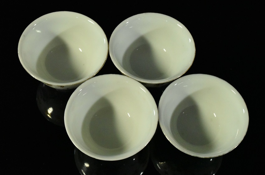 京焼『幹山伝七作』 色替花弁形盃及び盃台☆ぐい呑み 煎茶碗煎茶道具箱付き