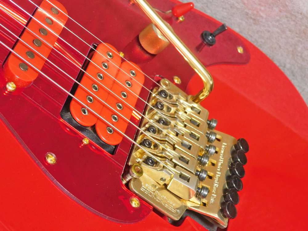 美品 LArc-en-Ciel KEN モデル FERNANDES トカゲ 白 ホワイト LA-80KK