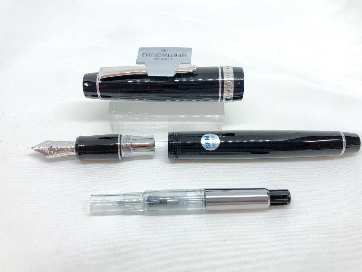 CUSTOM HERITAGEシリーズ／世代を超えたシンプルデザイン | 万年筆