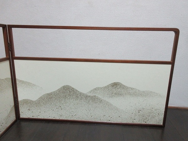 507909 【 美品 茶道具 桑枠 利休梅 上透 腰風炉先屏風 裏 遠山