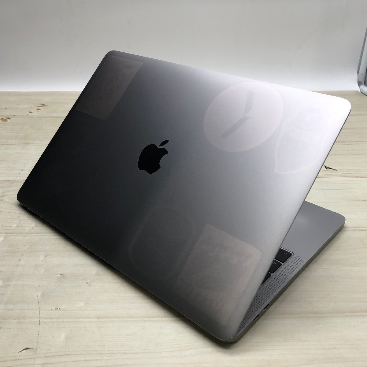 MacBook Pro（13インチ，2017，Thundeabolt 3ポート x 2）512GB/16GB 