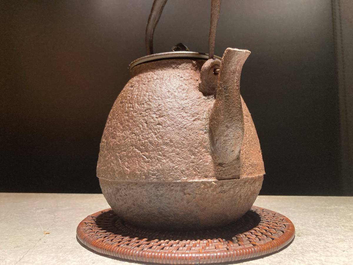 煎茶道具 龍文堂造 銅製蓋 時代鉄瓶 □龍文堂 小さい鉄瓶 700cc 時代