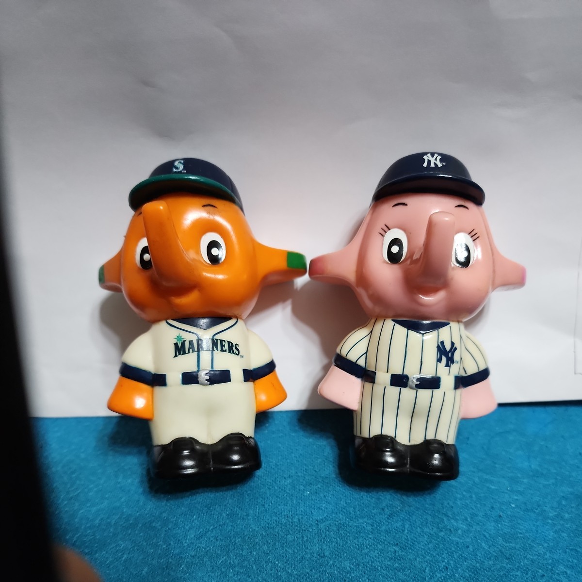 サトちゃん サトコちゃん マリナーズ ヤンキース貯金箱 2個セット