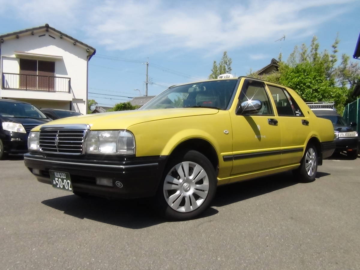 最終型!H26年!Y31セドリックセダンスーパーカスタム!低燃費LPG車 