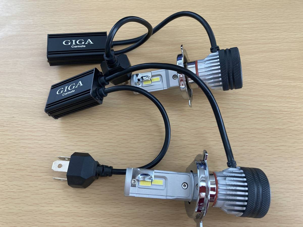 LEDヘッドライト　H4 6000k 通勤　通学　ドライブ　デート　外出　車検　補修　ドレスアップ　カスタム　中古 美品