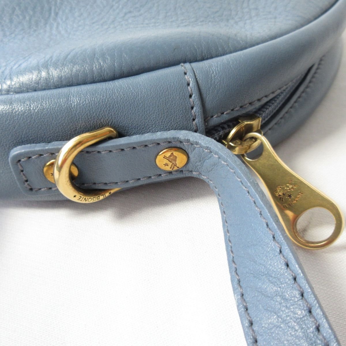 美品 IL BISONTE イルビゾンテ CANDY CROSSBODY レザー ラウンド 