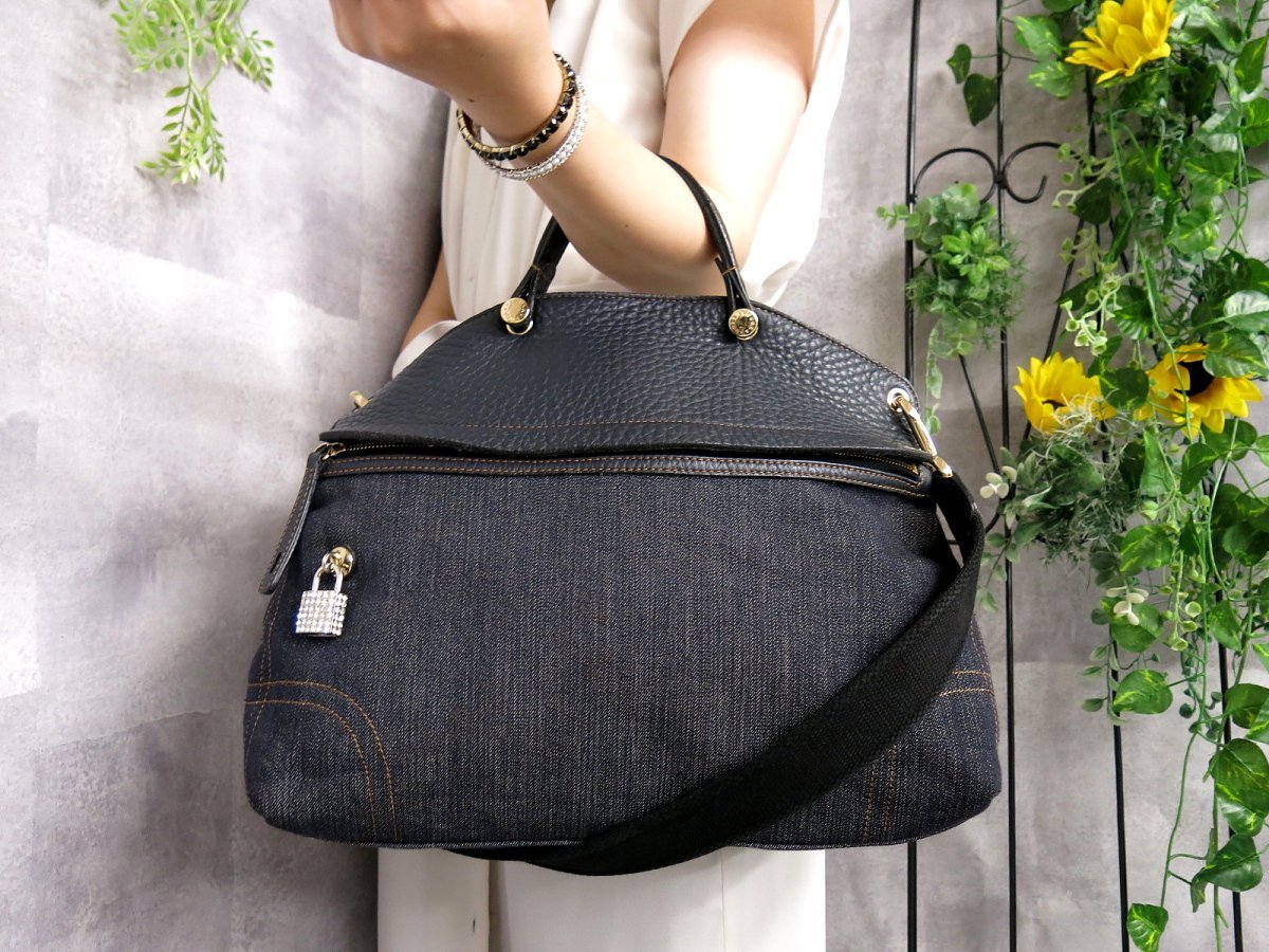 ●超美品●FURLA フルラ●マイパイパー●デニム カーフ レザー 本革●2way ショルダー ハンド バッグ●インディゴ 黒●G金具●B5●Js38408