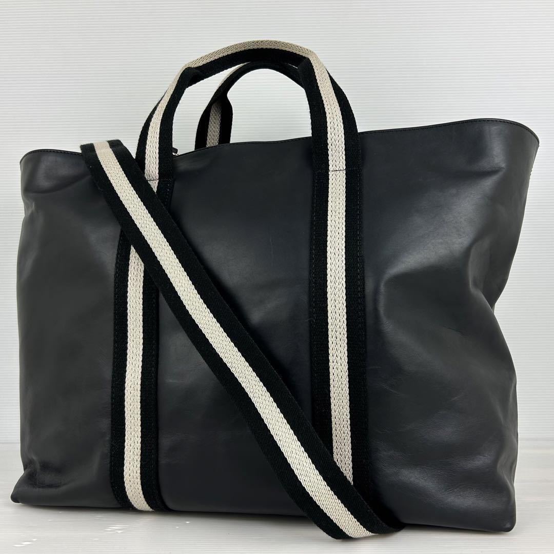 美品 美品 バリー ショルダーバッグ レザー ストライプ ロゴ型押し 黒 