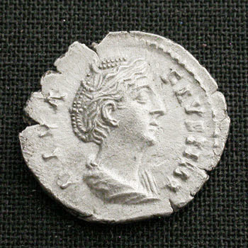 OC古代ローマ 大ファウスティナ 銀貨デナリウス EF-!!! NumisTさま専用