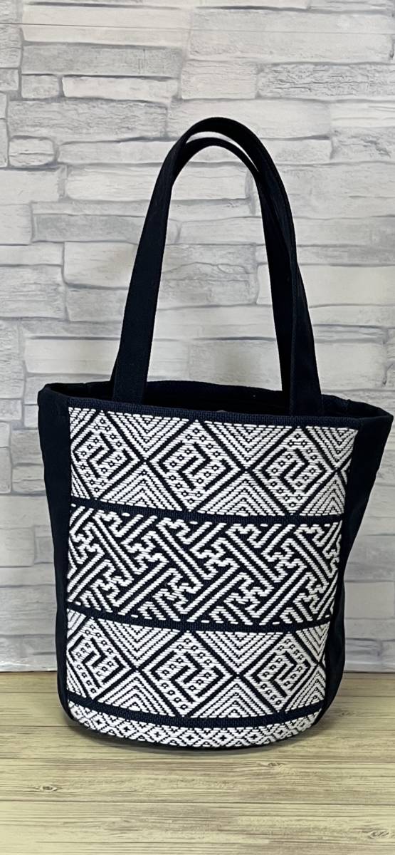 こぎん刺し＋本革トートバッグ バッグ ブラック＆ ホワイト バッグ こぎん刺し＋本革トートバッグ バッグ ブラック＆ ホワイト