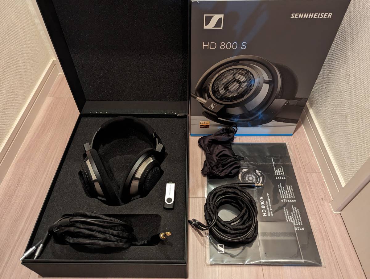 Sennheiser ゼンハイザー ヘッドホン HD800S 開放型　使用僅か 美品　元箱　ケーブル2種(バランスあり）USB付き　シリアル40000台　動作OK
