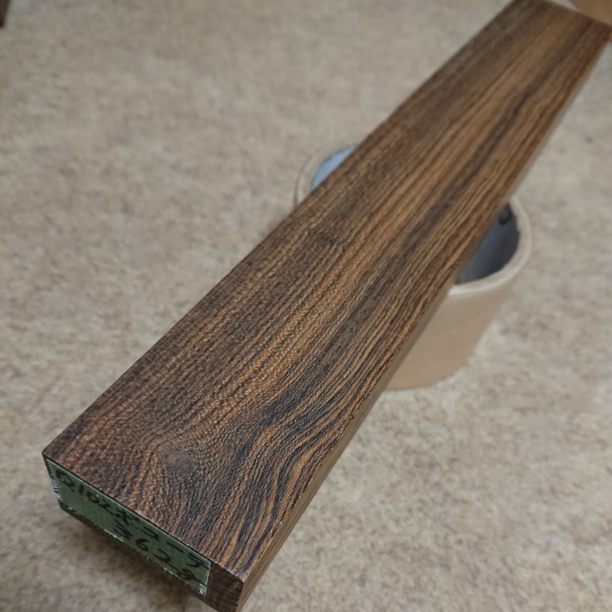 希少銘木ボコーテ黄金檀極美杢極美柾厚ブロック 326g