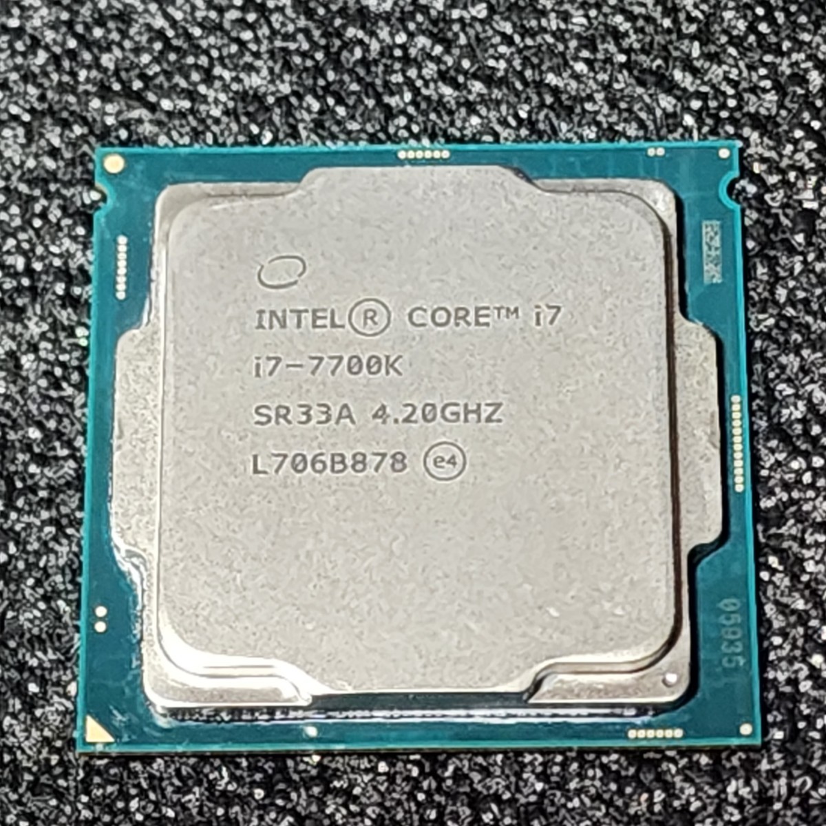 CPU Intel Core i7 7700K 4.2GHz 4コア8スレッド KabyLake PCパーツ インテル 動作確認済み
