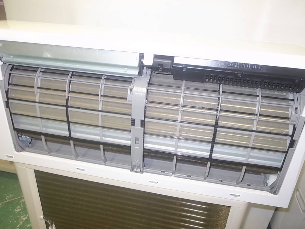 ☆TOSHIBA/東芝☆ルームエアコン☆RAS-J221ART☆2022年製☆中古品