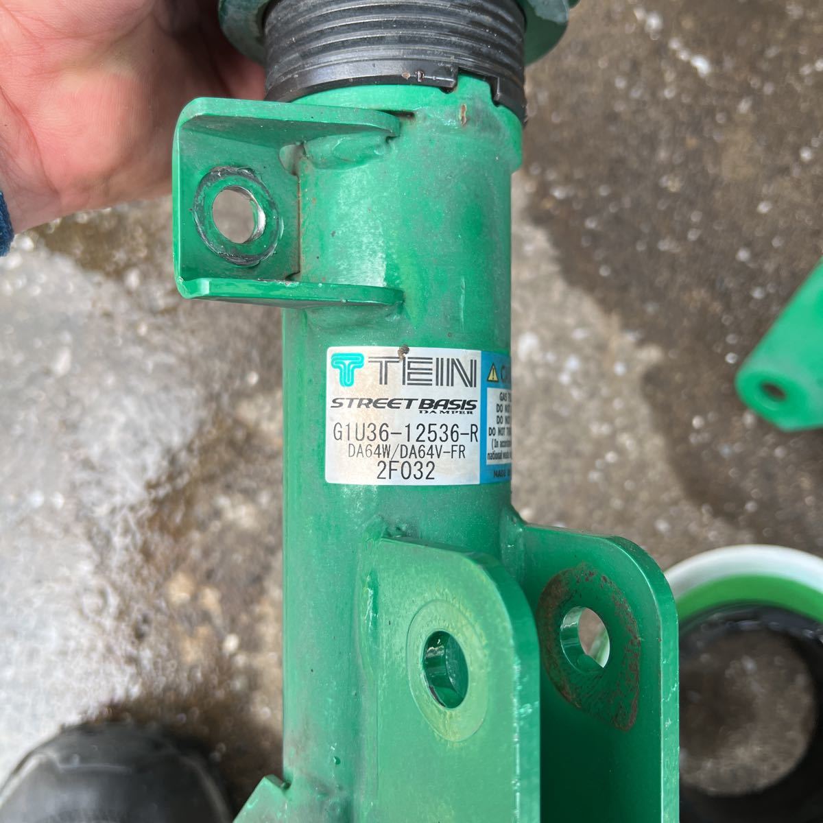 TEIN 車高調 エブリィワゴン DA64W ネジ式 BASIS TEIN DA64W テイン