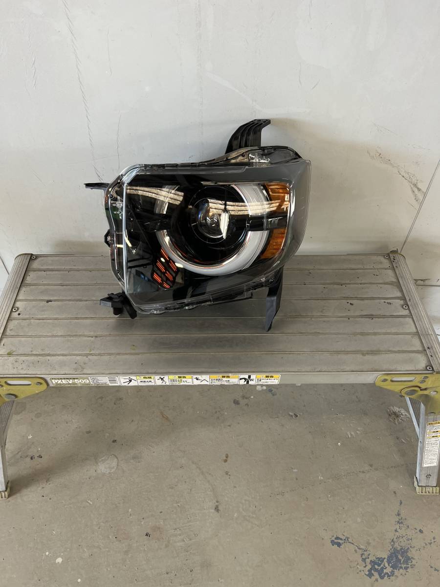 ホンダ　N-VＡN JJ1JJ2 LED左ヘッドライト左ライト 左側 KOITO 100-6228M ヘッドランプ ランプ バン【4】