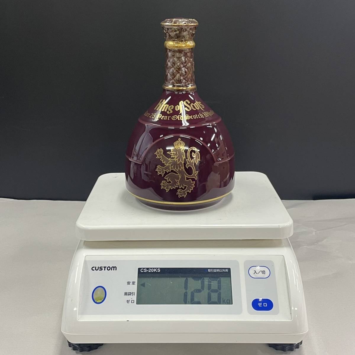 B082-3 酒 King of Scots Rare 25 Dear Old Scotch Whisky キングオブ