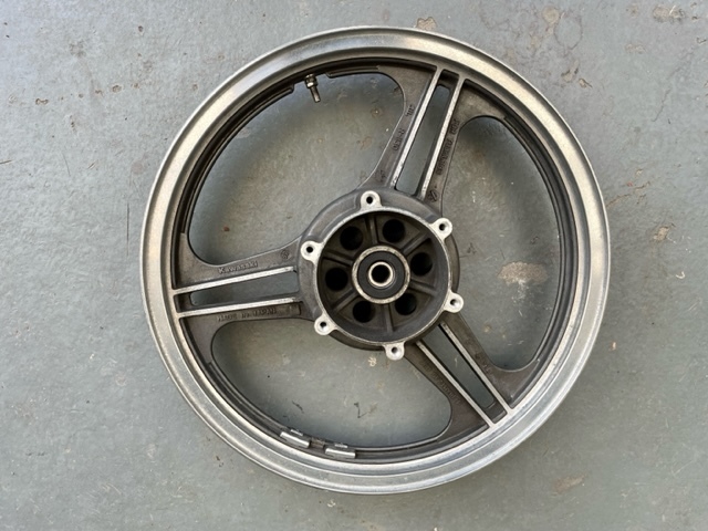 希少・純正品・GPZ400F2 リアホイール（GPZ400F・Z400GP・CB350F