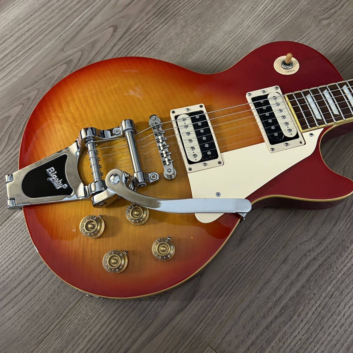 レスポール型 エレキギター メーカー不明