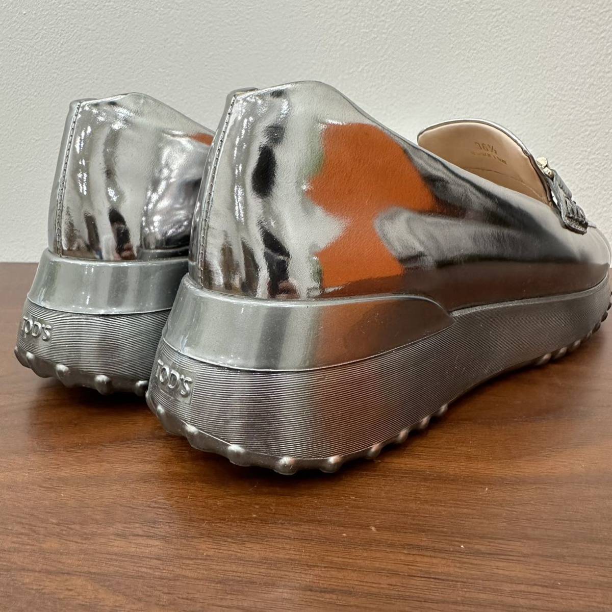 SALE，新作登場 良品 TOD'S トッズ レザー 厚底 ピット ローファー