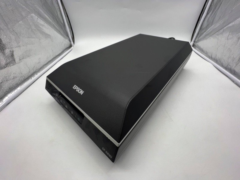 送料無料 EPSON GT-X830 スキャナ フラット ベッドスキャナ 作動確認済み 中古品 P230103 同梱不可