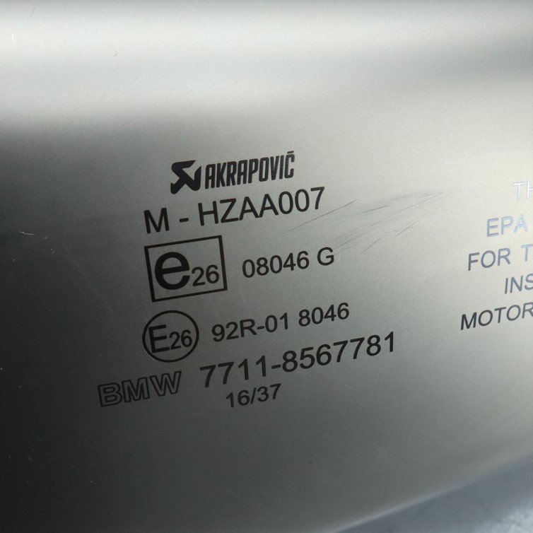BMW F700GS 外し 純正オプション AKRAPOVIC アクラポビッチ スリップオンマフラー サイレンサー 7711-8567781 230719BD0104 ⁄ BMW GS ADVENTURE 0 F800GS