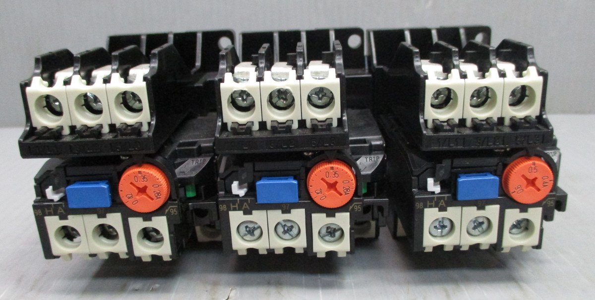w 三菱電機 電磁接触器SD-Q11/SD-Q12 サーマルリレーTH-T18/TH-N12KP 