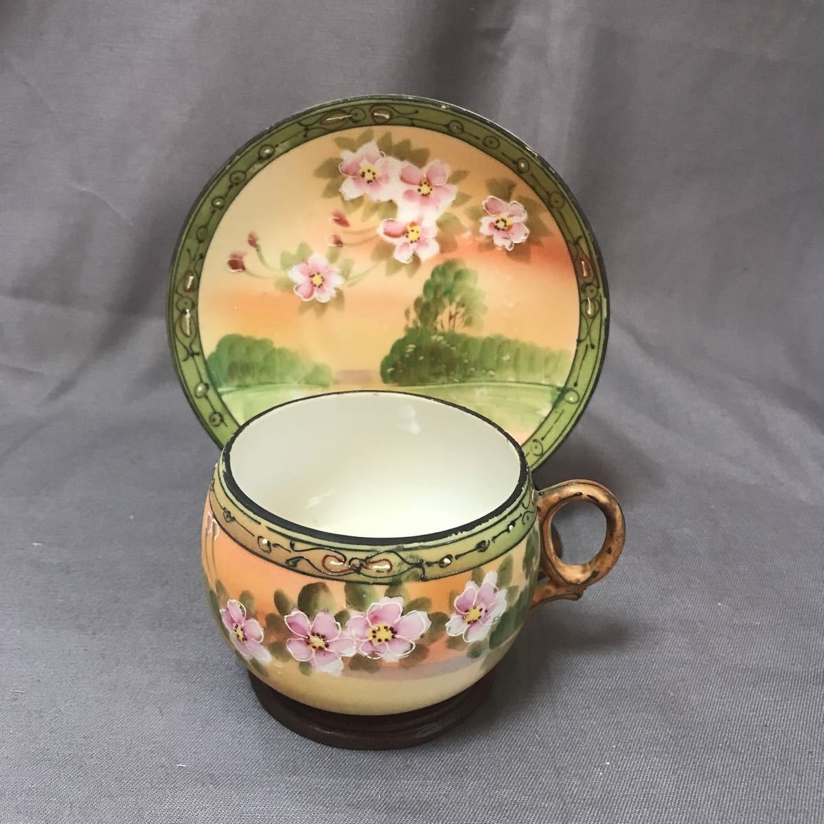 オールドニッポン 湖畔風景盛り上げサクラ カップ＆ソーサー (オールドノリタケ同時期)