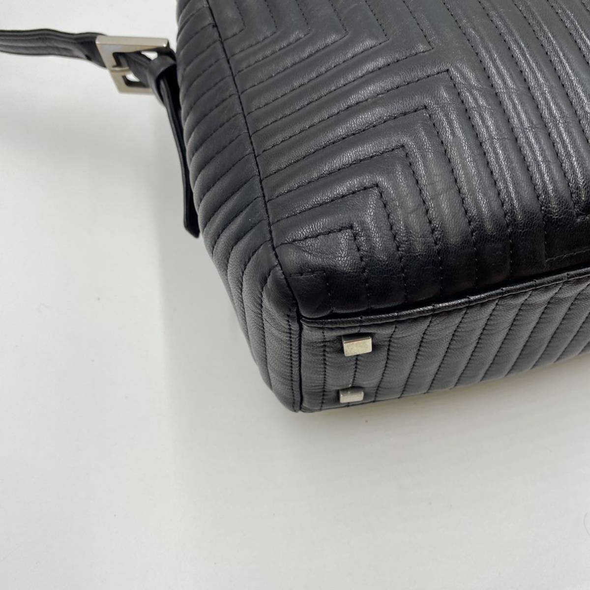 1円【美品】 バリー BALLY ダイヤ キルティング ショルダーバッグ 