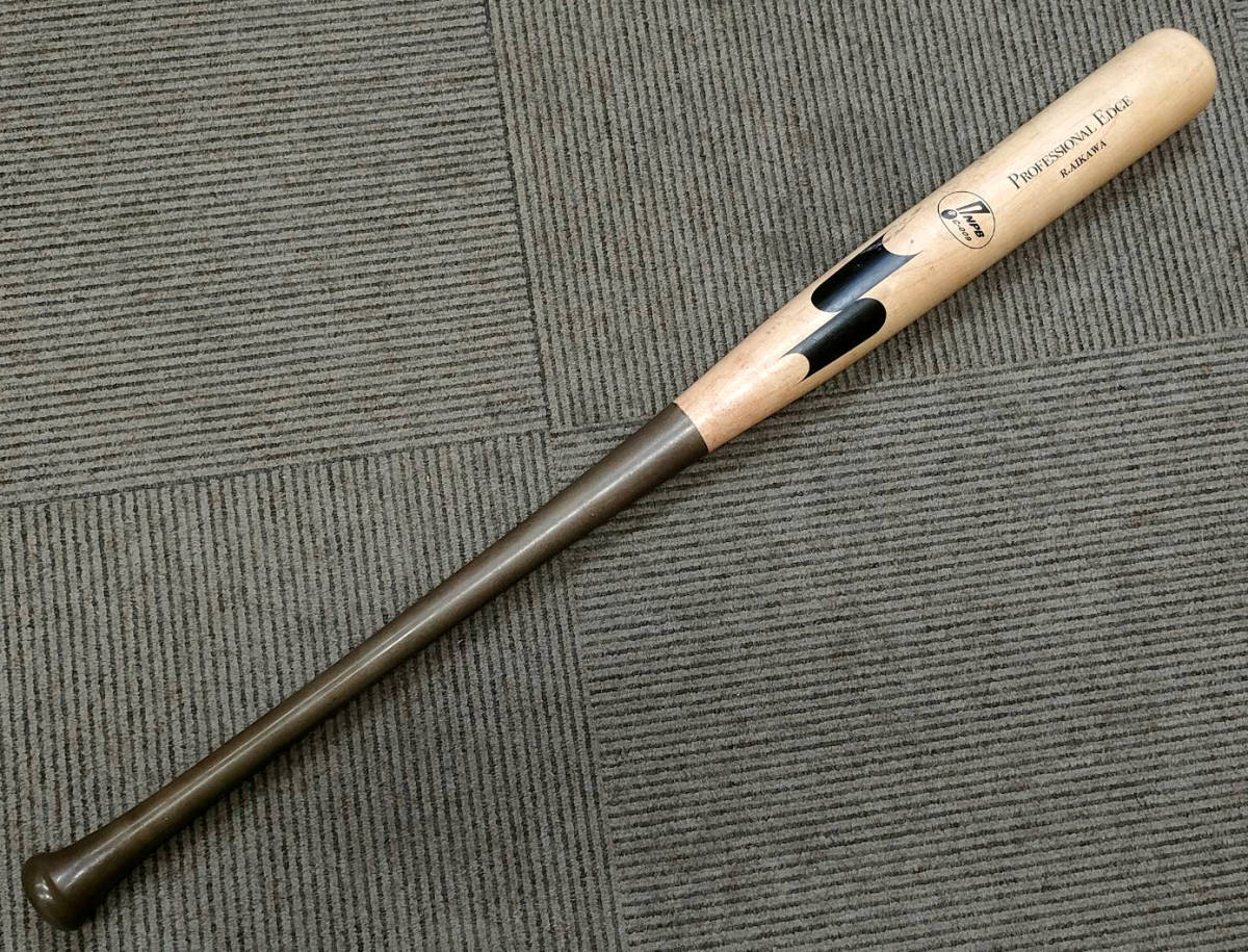 野球 超希少 相川亮二サイン入り実使用バット