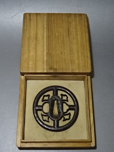 【雑貨】透鐔　Ｂ